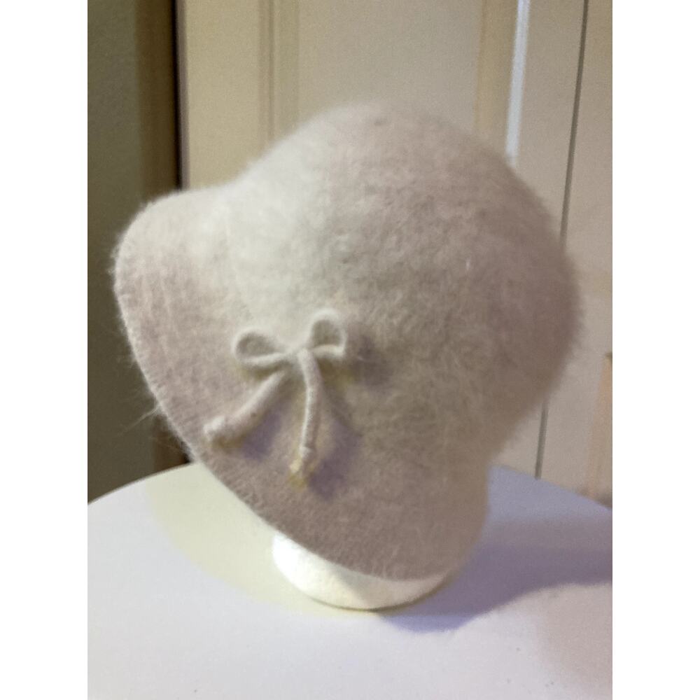 White angora fur bucket hat with cute bow